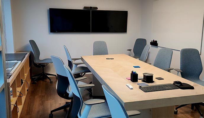 Automated commercial conference room