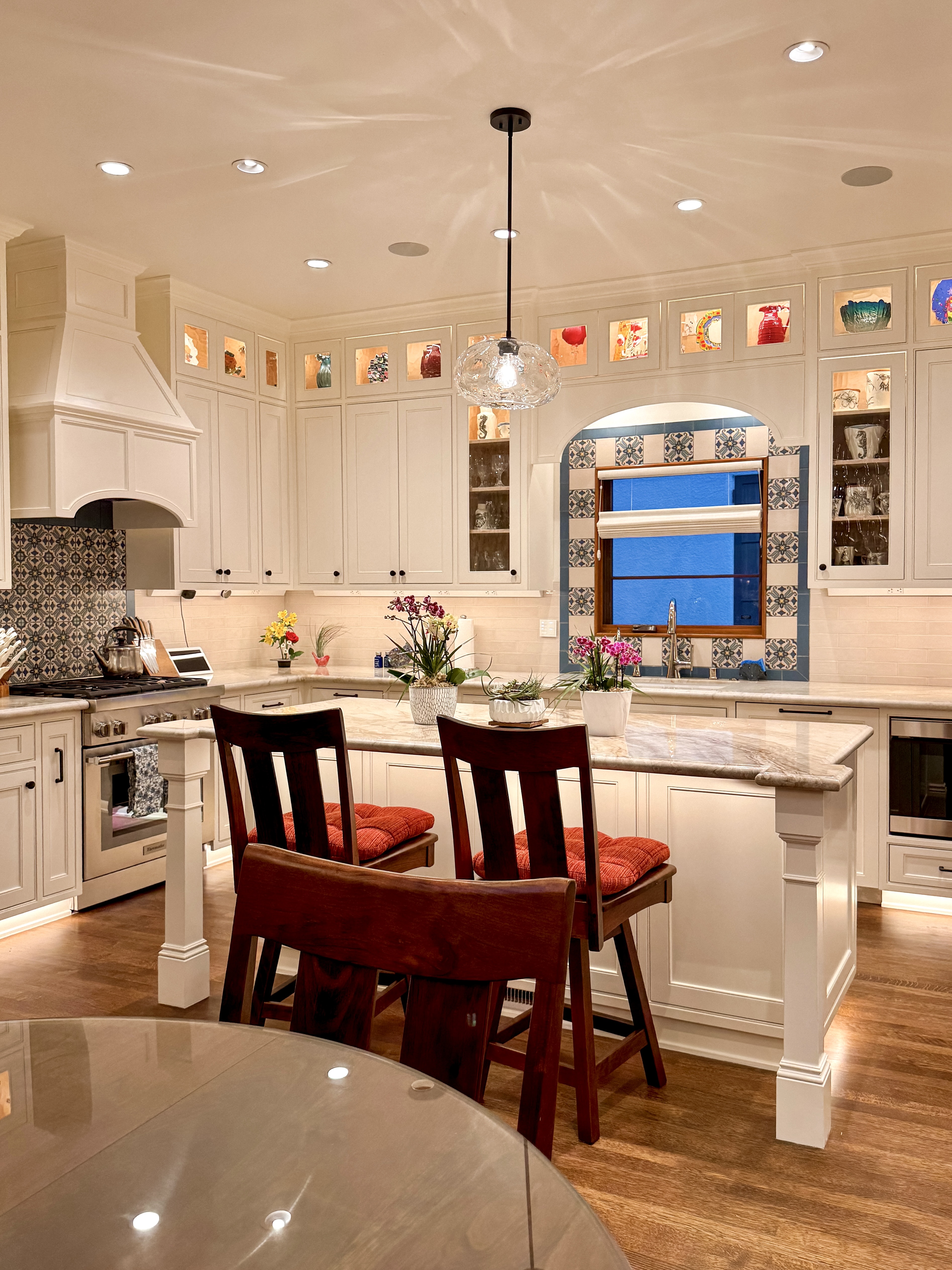 We installed American Lighting linear lighting with adjustable brightness, paired with Origin Acoustics in-ceiling speakers for a clean, integrated look.