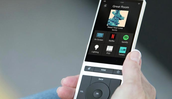 Smart remote device for media control